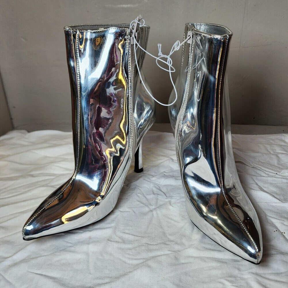New A New Day Women High Heel Ankle Boots Silver Shiny Pointed Toe Boots Sze 8